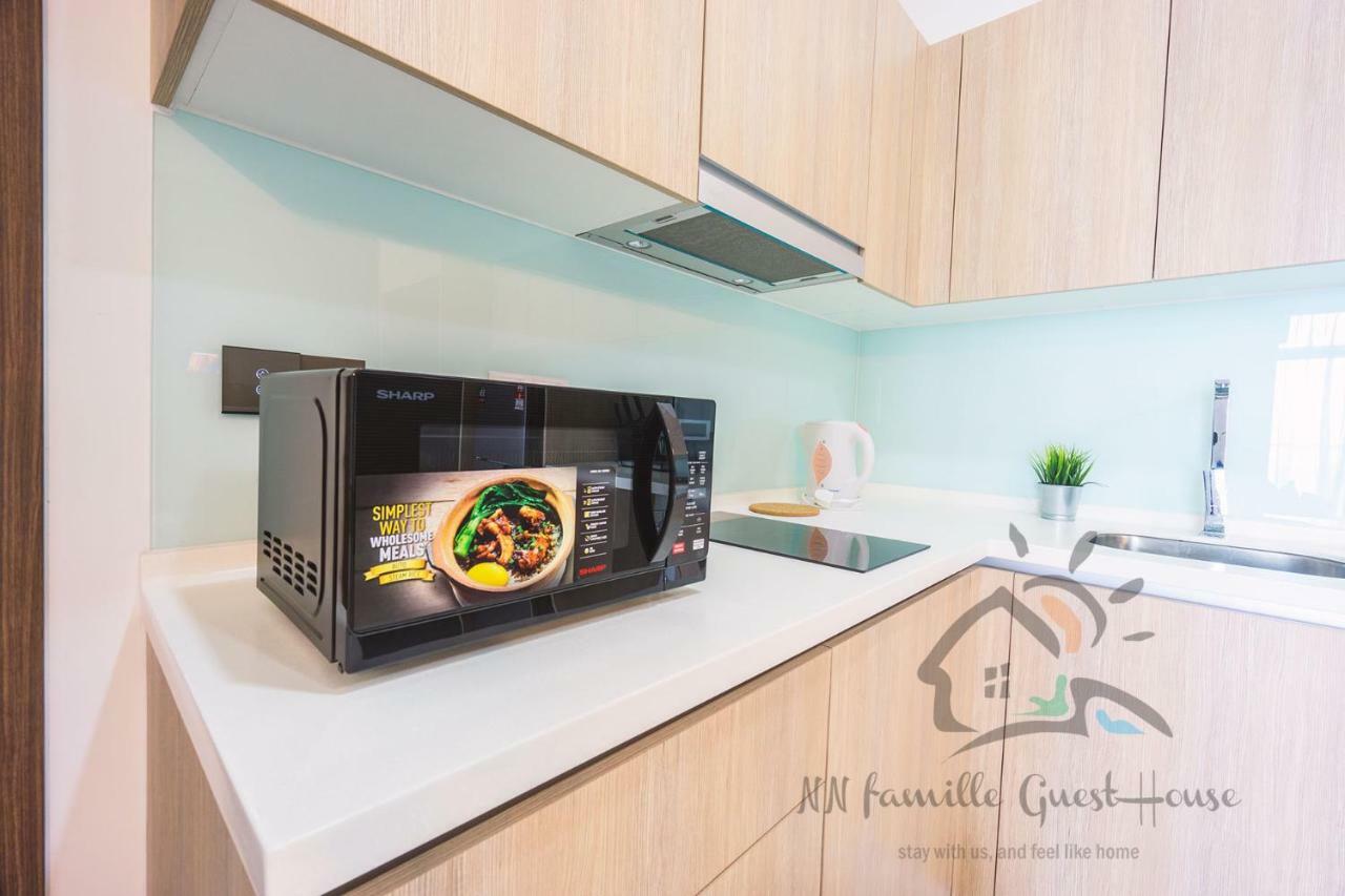 Nn Famille Guest House Pasir Gudang Exterior foto